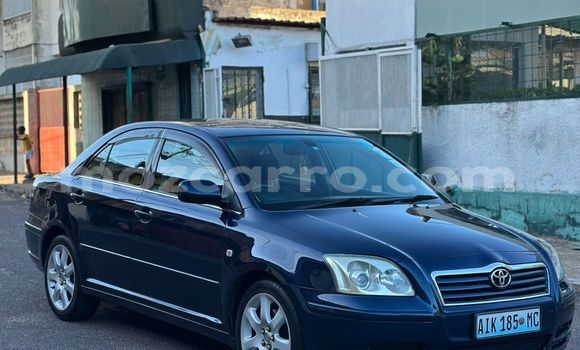 Comprar Usado Toyota Avensis Azul Carro em Maputo em Maputo