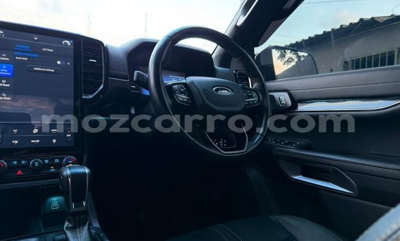 Comprar Novo Mercedes-Benz E-Classe Branco Carro em Maputo em Maputo Comprar Novo Mercedes-Benz E-Classe Branco Carro em Maputo em Maputo