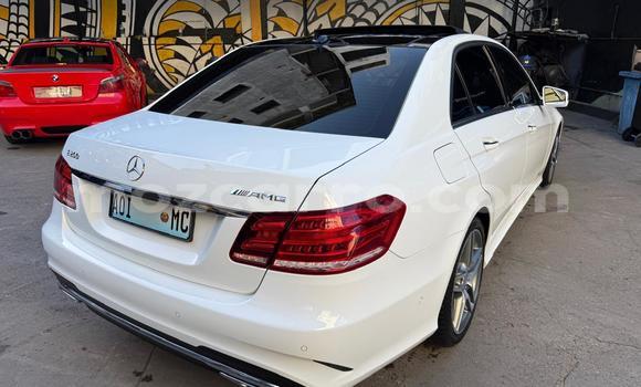 Comprar Novo Mercedes-Benz E-Classe Branco Carro em Maputo em Maputo Comprar Novo Mercedes-Benz E-Classe Branco Carro em Maputo em Maputo