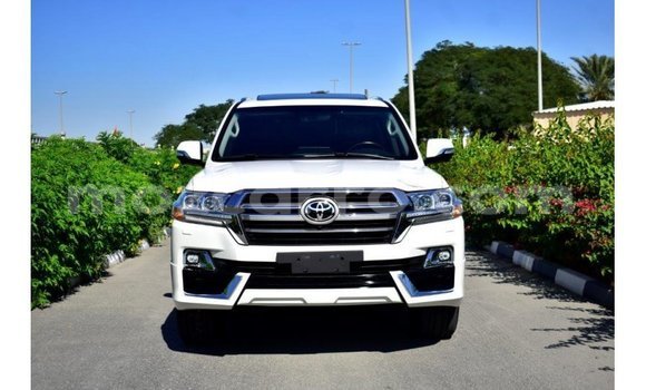 Buy Import Toyota Land Cruiser White Car in Import - Dubai in Cabo Delgado Buy Import Toyota Land Cruiser White Car in Import - Dubai in Cabo Delgado