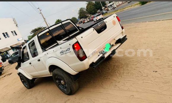 Tenga Tsaru Nissan Hardbody Chena Mota in Maputo in Maputo Tenga Tsaru Nissan Hardbody Chena Mota in Maputo in Maputo