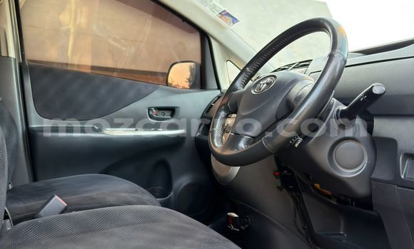 Comprar Usado Toyota Ractis Castanho Carro em Maputo em Maputo Comprar Usado Toyota Ractis Castanho Carro em Maputo em Maputo