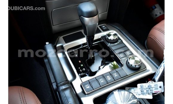 Buy Import Toyota Land Cruiser White Car in Import - Dubai in Cabo Delgado Buy Import Toyota Land Cruiser White Car in Import - Dubai in Cabo Delgado