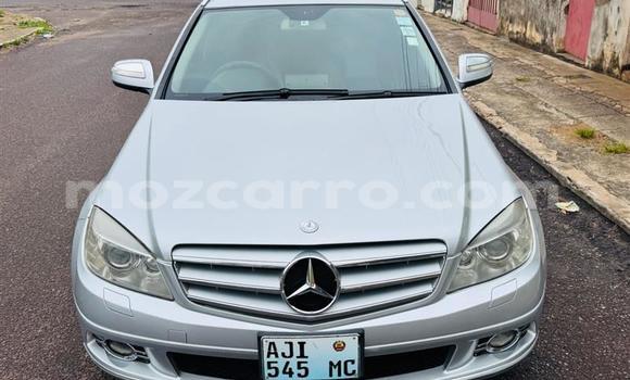 Nunua Ilio tumika Mercedes-Benz C-Classe Fedha Gari ndani ya Maputo nchini Maputo Nunua Ilio tumika Mercedes-Benz C-Classe Fedha Gari ndani ya Maputo nchini Maputo