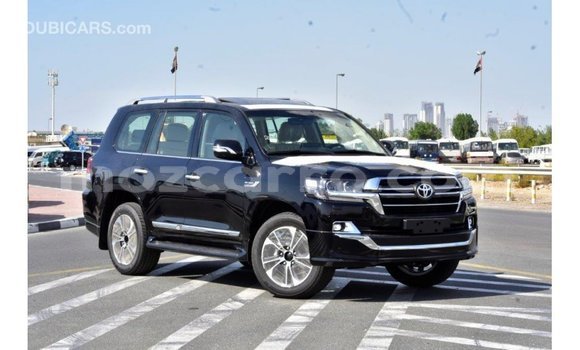 Comprar Importar Toyota Land Cruiser Preto Carro em Import - Dubai em Cabo Delgado Comprar Importar Toyota Land Cruiser Preto Carro em Import - Dubai em Cabo Delgado