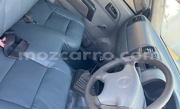 Comprar Usado Isuzu KB Branco Carro em Maputo em Maputo Comprar Usado Isuzu KB Branco Carro em Maputo em Maputo