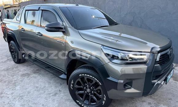 Nunua Ilio tumika Toyota Hiluxe Revo Nyingine Gari ndani ya Maputo nchini Maputo