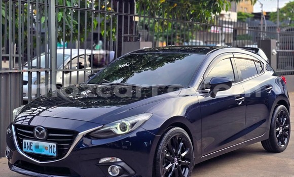 Comprar Usado Mazda Axela Azul Carro em Maputo em Maputo