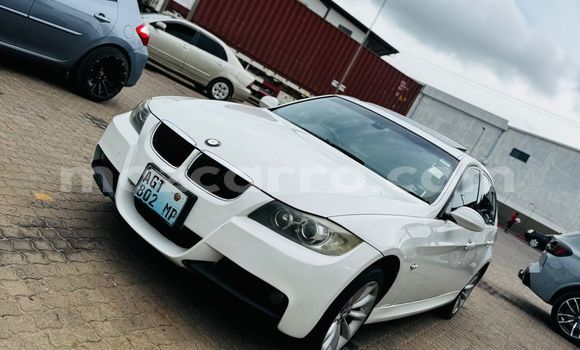Comprar Usado BMW 3-Series Branco Carro em Maputo em Maputo Comprar Usado BMW 3-Series Branco Carro em Maputo em Maputo