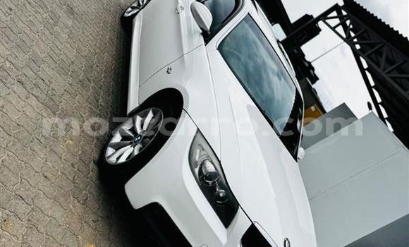 Comprar Usado BMW 3-Series Branco Carro em Maputo em Maputo Comprar Usado BMW 3-Series Branco Carro em Maputo em Maputo