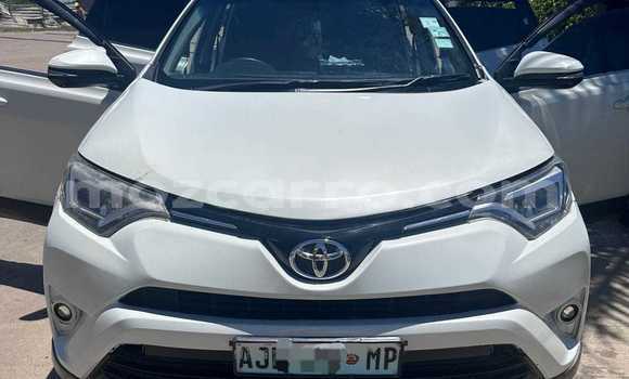 Nunua Ilio tumika Toyota RAV4 Nyeupe Gari ndani ya Maputo nchini Maputo Nunua Ilio tumika Toyota RAV4 Nyeupe Gari ndani ya Maputo nchini Maputo
