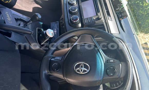 Comprar Usado Toyota RAV4 Branco Carro em Maputo em Maputo Comprar Usado Toyota RAV4 Branco Carro em Maputo em Maputo