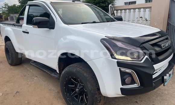 Comprar Usado Isuzu D-MAX Branco Carro em Maputo em Maputo Comprar Usado Isuzu D-MAX Branco Carro em Maputo em Maputo