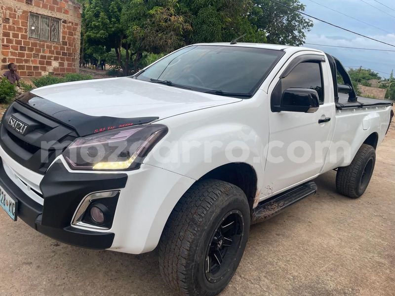 Big with watermark isuzu d max maputo maputo 41388
