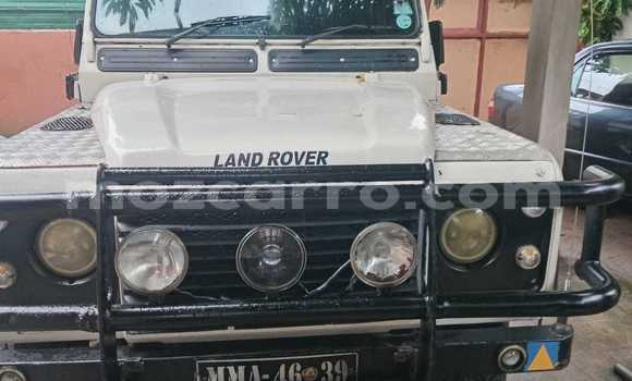 Tenga Tsaru Land Rover Defender Chena Mota in Maputo in Maputo Tenga Tsaru Land Rover Defender Chena Mota in Maputo in Maputo