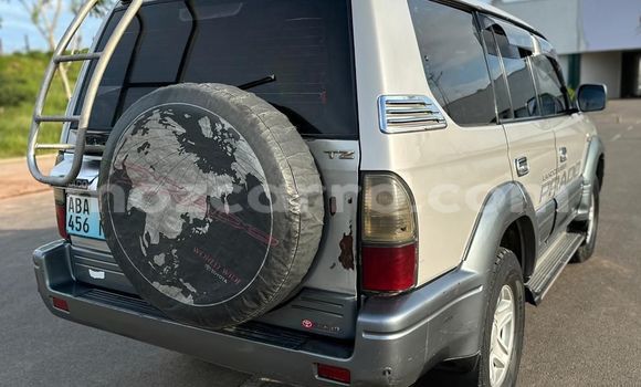 Comprar Usado Toyota Land Cruiser Prado Branco Carro em Maputo em Maputo Comprar Usado Toyota Land Cruiser Prado Branco Carro em Maputo em Maputo