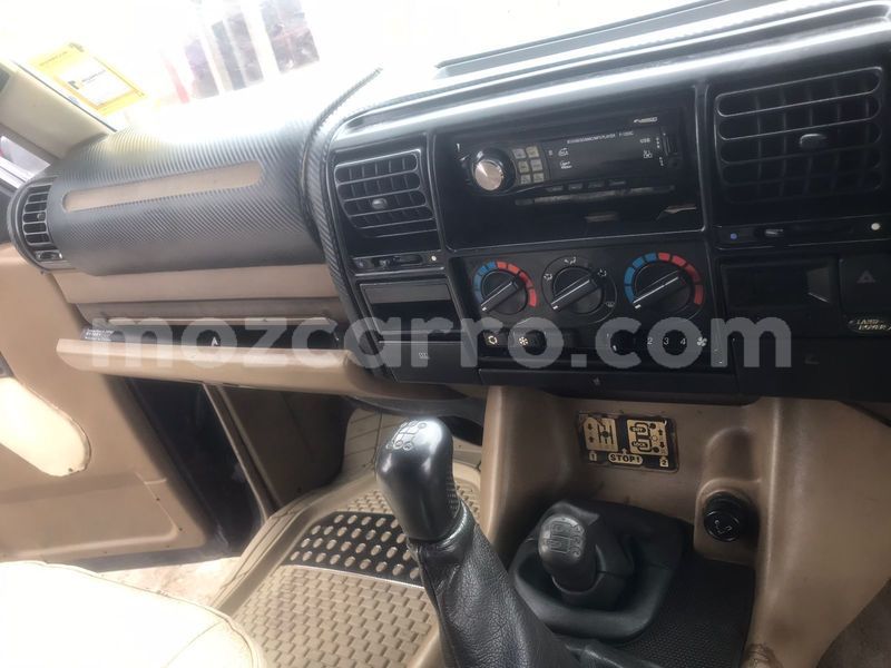 Big with watermark land rover discovery maputo maputo 41411