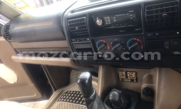 Nunua Ilio tumika Land Rover Discovery Bluu Gari ndani ya Maputo nchini Maputo Nunua Ilio tumika Land Rover Discovery Bluu Gari ndani ya Maputo nchini Maputo