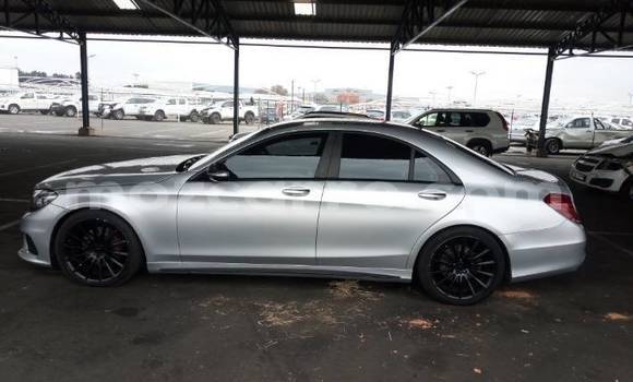 Tenga Tsaru Mercedes‒Benz S-Class Sirivha Mota in Maputo in Maputo Tenga Tsaru Mercedes‒Benz S-Class Sirivha Mota in Maputo in Maputo