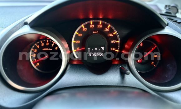 Nunua Ilio tumika Honda Fit Bluu Gari ndani ya Maputo nchini Maputo Nunua Ilio tumika Honda Fit Bluu Gari ndani ya Maputo nchini Maputo