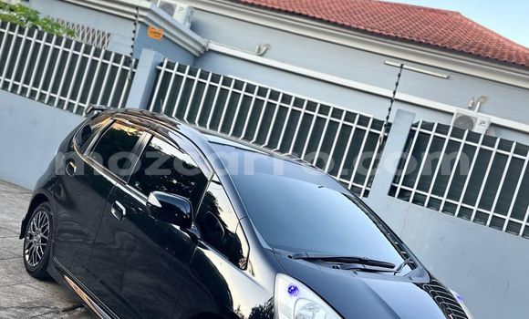 Nunua Ilio tumika Honda Fit Bluu Gari ndani ya Maputo nchini Maputo Nunua Ilio tumika Honda Fit Bluu Gari ndani ya Maputo nchini Maputo
