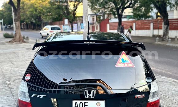 Nunua Ilio tumika Honda Fit Bluu Gari ndani ya Maputo nchini Maputo Nunua Ilio tumika Honda Fit Bluu Gari ndani ya Maputo nchini Maputo