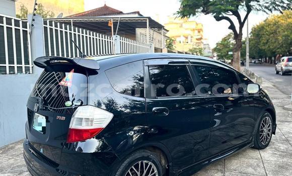 Nunua Ilio tumika Honda Fit Bluu Gari ndani ya Maputo nchini Maputo Nunua Ilio tumika Honda Fit Bluu Gari ndani ya Maputo nchini Maputo