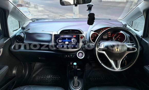 Nunua Ilio tumika Honda Fit Bluu Gari ndani ya Maputo nchini Maputo Nunua Ilio tumika Honda Fit Bluu Gari ndani ya Maputo nchini Maputo