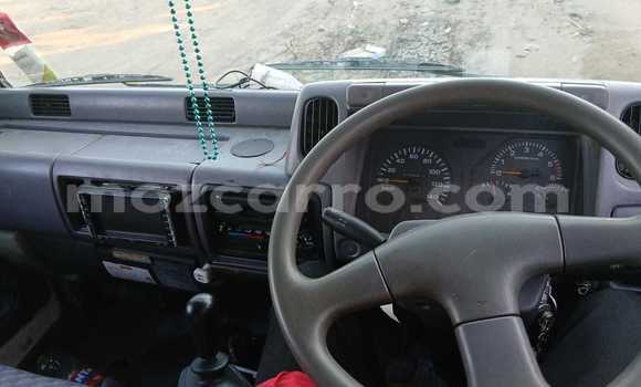 Comprar Usado Nissan Auster Branco Carro em Maputo em Maputo Comprar Usado Nissan Auster Branco Carro em Maputo em Maputo