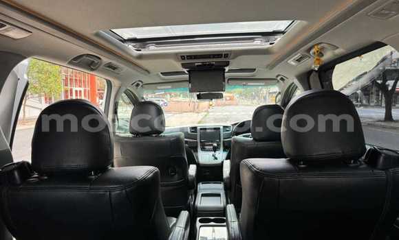 Tenga Itsva Toyota Vellfire Chena Mota in Maputo in Maputo Tenga Itsva Toyota Vellfire Chena Mota in Maputo in Maputo