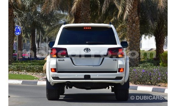Buy Import Toyota Land Cruiser White Car in Import - Dubai in Cabo Delgado Buy Import Toyota Land Cruiser White Car in Import - Dubai in Cabo Delgado