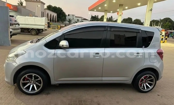 Comprar Usado Toyota Ractis Other Carro em Chiuta em Tete Comprar Usado Toyota Ractis Other Carro em Chiuta em Tete