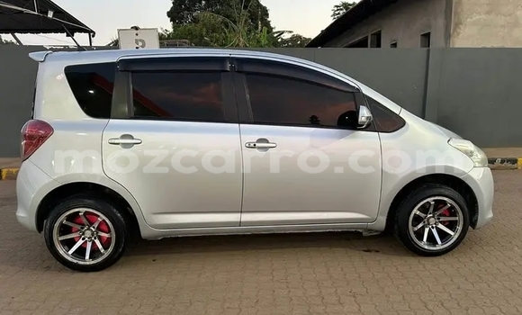 Comprar Usado Toyota Ractis Other Carro em Chiuta em Tete Comprar Usado Toyota Ractis Other Carro em Chiuta em Tete