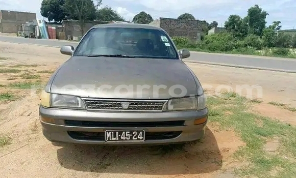 Comprar Usado Toyota Corolla Other Carro em Chiúre em Cabo Delgado Comprar Usado Toyota Corolla Other Carro em Chiúre em Cabo Delgado