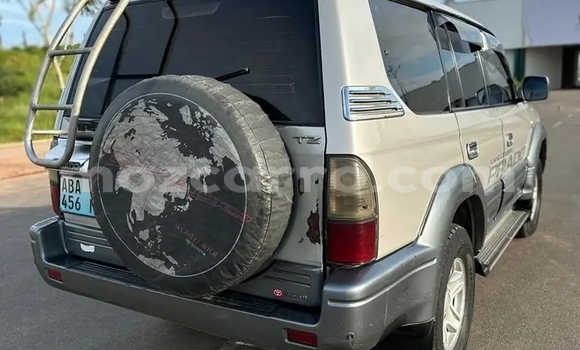 Comprar Usado Toyota Prado Other Carro em Chongoene em Gaza Comprar Usado Toyota Prado Other Carro em Chongoene em Gaza