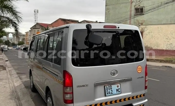 Comprar Usado Toyota Hiace Other Carro em Chinde em Zambezia Comprar Usado Toyota Hiace Other Carro em Chinde em Zambezia