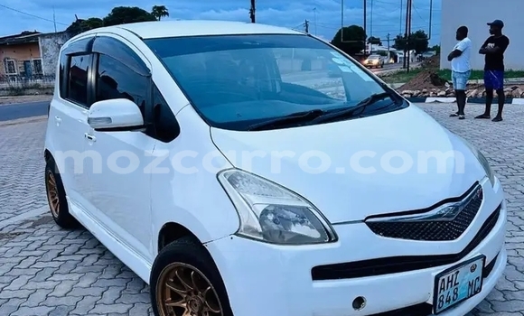 Comprar Usado Toyota Runx Branco Carro em Chinde em Zambezia Comprar Usado Toyota Runx Branco Carro em Chinde em Zambezia