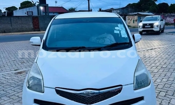Comprar Usado Toyota Runx Branco Carro em Chinde em Zambezia Comprar Usado Toyota Runx Branco Carro em Chinde em Zambezia