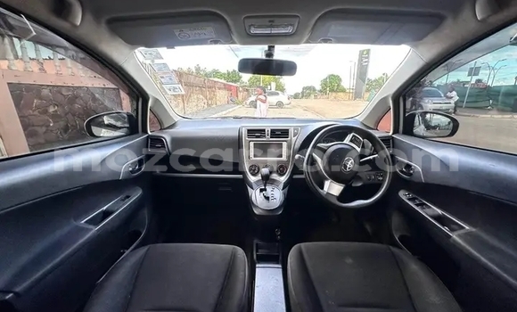 Comprar Usado Toyota Ractis Other Carro em Chigubo em Gaza Comprar Usado Toyota Ractis Other Carro em Chigubo em Gaza