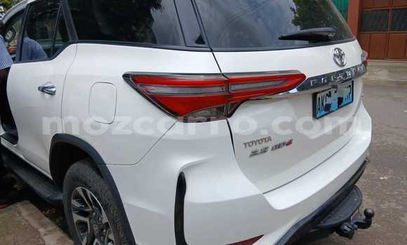 Comprar Usado Toyota Fortuner Branco Carro em Maputo em Maputo Comprar Usado Toyota Fortuner Branco Carro em Maputo em Maputo