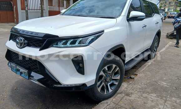 Comprar Usado Toyota Fortuner Branco Carro em Maputo em Maputo Comprar Usado Toyota Fortuner Branco Carro em Maputo em Maputo