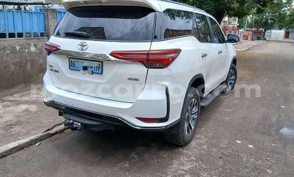 Comprar Usado Toyota Fortuner Branco Carro em Maputo em Maputo Comprar Usado Toyota Fortuner Branco Carro em Maputo em Maputo