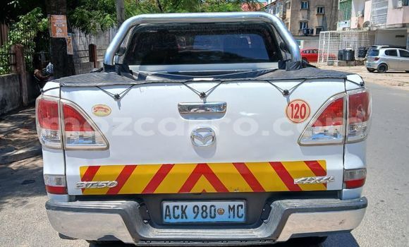 Tenga Tsaru Mazda BT-50 Chena Mota in Maputo in Maputo Tenga Tsaru Mazda BT-50 Chena Mota in Maputo in Maputo