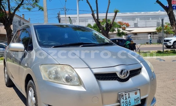 Tenga Tsaru Toyota Auris Sirivha Mota in Maputo in Maputo