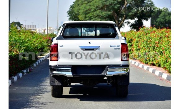 Buy Import Toyota Hilux White Car in Import - Dubai in Cabo Delgado Buy Import Toyota Hilux White Car in Import - Dubai in Cabo Delgado