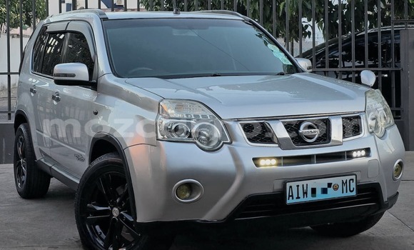 Buy Used Nissan X-Trail Silver Car in Maputo in Maputo