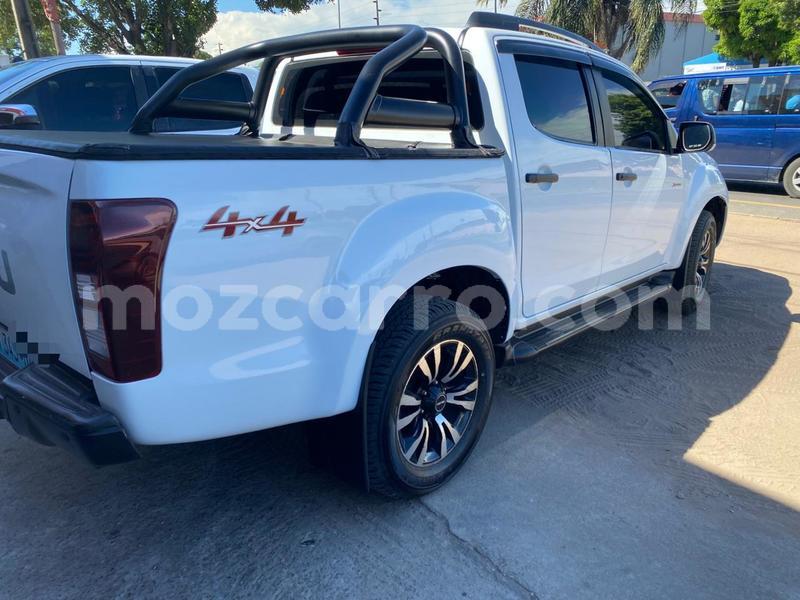Big with watermark isuzu d max maputo maputo 41546