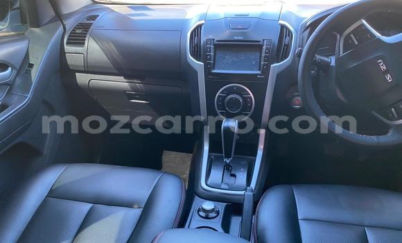Comprar Usado Isuzu D-MAX Branco Carro em Maputo em Maputo Comprar Usado Isuzu D-MAX Branco Carro em Maputo em Maputo
