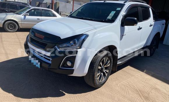 Comprar Usado Isuzu D-MAX Branco Carro em Maputo em Maputo Comprar Usado Isuzu D-MAX Branco Carro em Maputo em Maputo