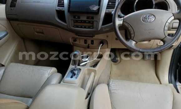 Nunua Ilio tumika Toyota Fortuner Nyeusi Gari ndani ya Maputo nchini Maputo Nunua Ilio tumika Toyota Fortuner Nyeusi Gari ndani ya Maputo nchini Maputo